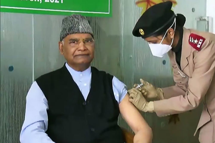 President Ramnath Kovind took the first dose of vaccine at RR Hospital in Delhi