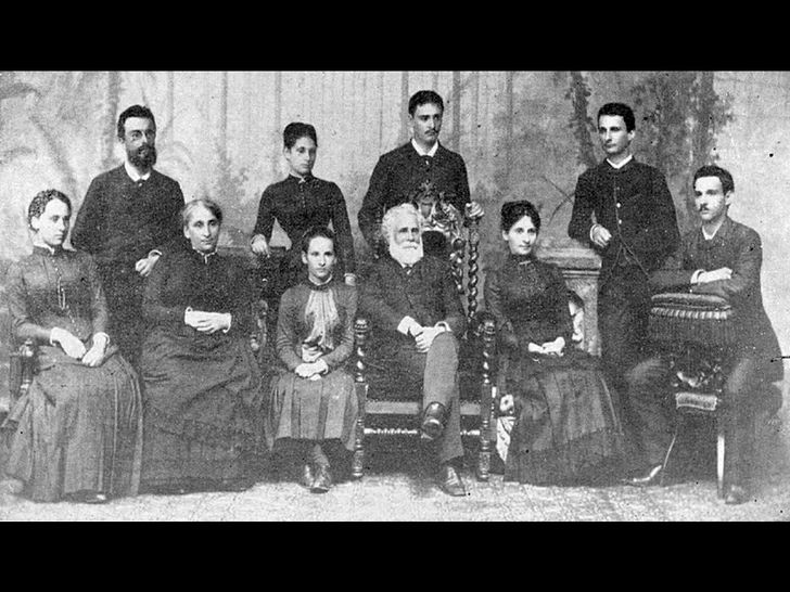 Bratianau Family, Romania   