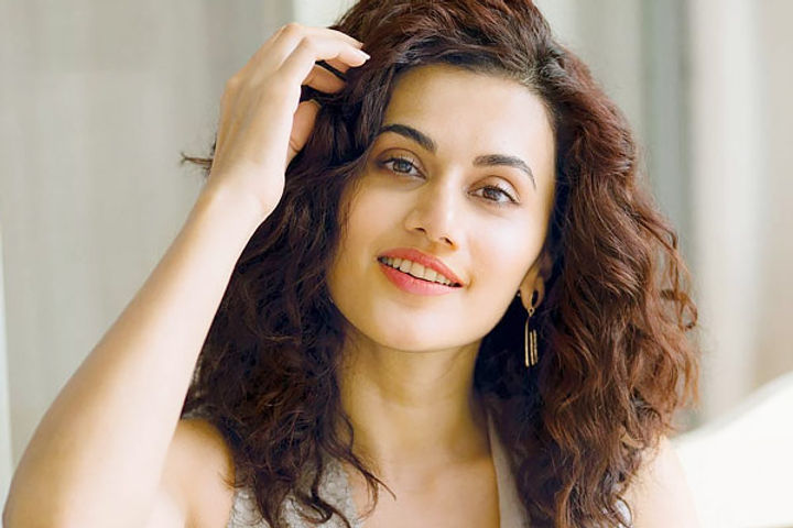 Taapsee Pannu Reacts On IT Raid On Her House Said I Am Not A Criminal