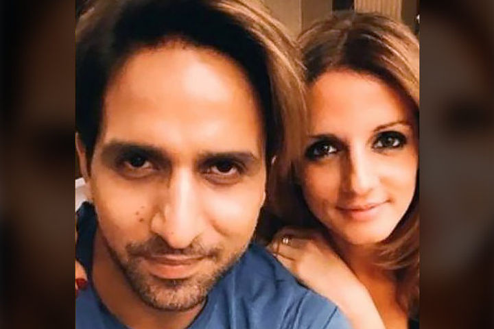 Hrithik Roshans ex wife Suzanne dates Ali Gonis brother