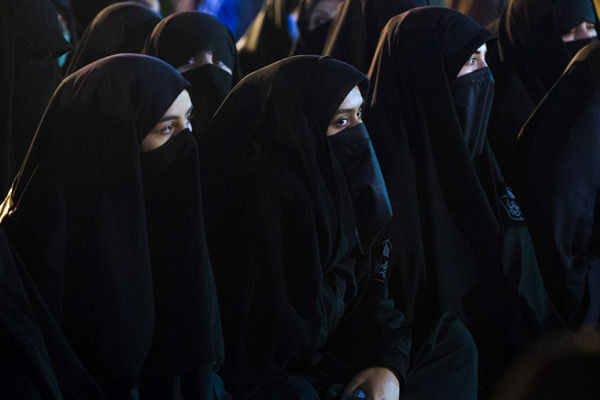 Sri Lanka To Ban Burqas Close Over 1000 Islamic Schools