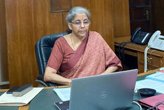 Preparing to make MSMEs exporters through e-commerce, may be provided in the new e-commerce policy