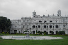 Thieves break into BJP MP Jyotiraditya Scindias palace in Gwalior