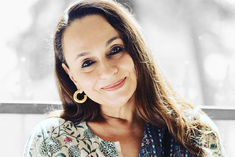 Soni Razdans appeal Actors cant wear masks get them vaccinated immediately