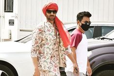 Karthik Aryans first look viral from the set of Bhool Bhulaiyaa 2