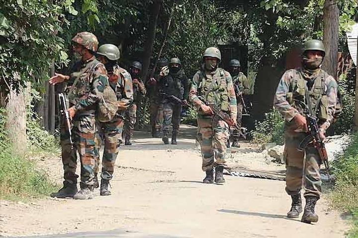 4 terrorists shot dead in Shopian search operation continues