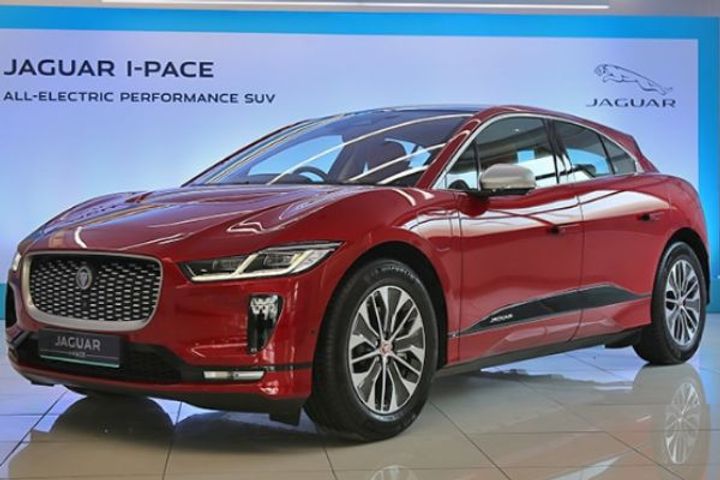 Jaguar launched the first electric car i Pace in India Jaguar launched the first electric car i Pace in India