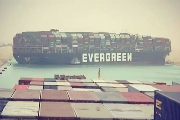 Ship blocks Suez Canal