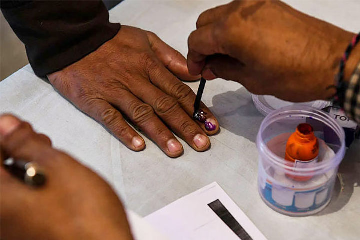 Voting started for 30 seats under the second phase in West Bengal from today