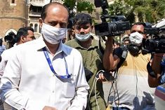 Nationa Investigation Agency Claimed That Mystery Girl With Sachin Waze Is Roaming With Note Countin