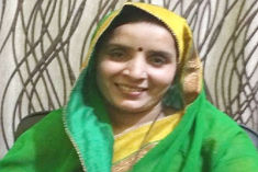 UP Panchayat Election 2021 Bjp Give Ticket To Mulayam Singh Relative Sandhya Yadav