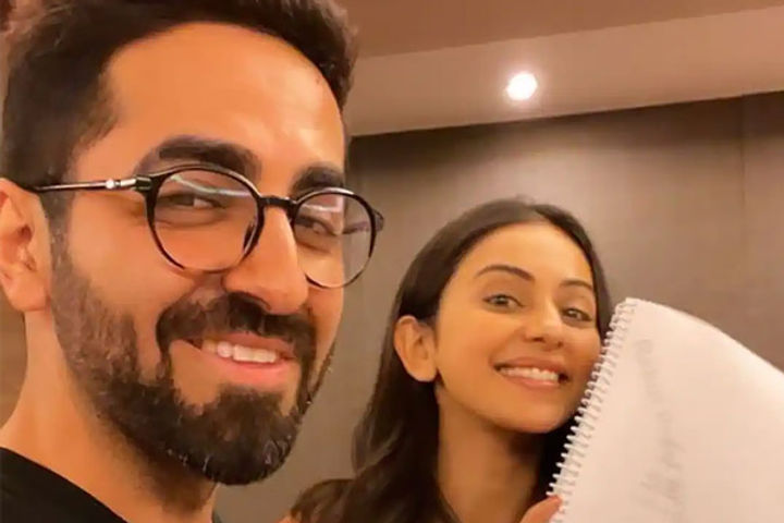 Ayushmann and Rakul started the script reading session of the film Doctor Ji and the Shooting will s Ayushmann and Rakul started the script reading session of the film Doctor Ji and the Shooting will s