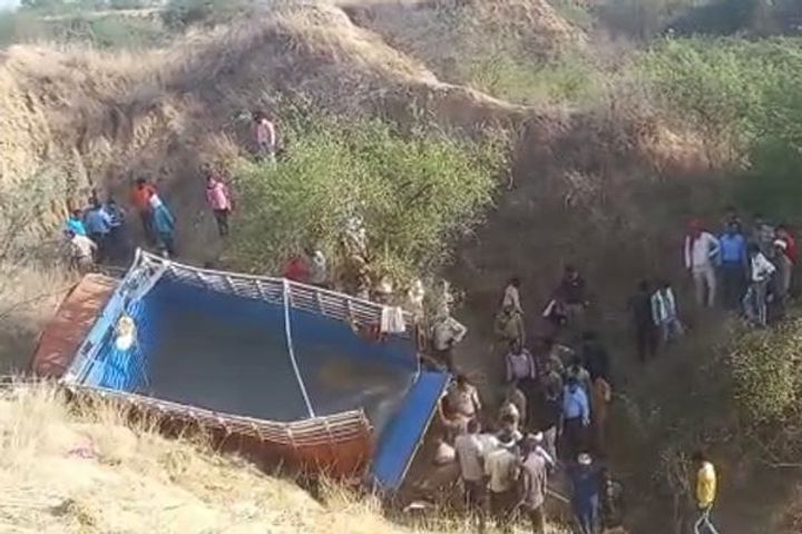 Road Accident in Etawah