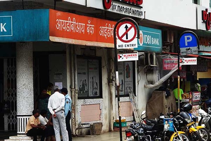 IDBI will soon become a private bank, government approved to sell stake IDBI will soon become a private bank, government approved to sell stake