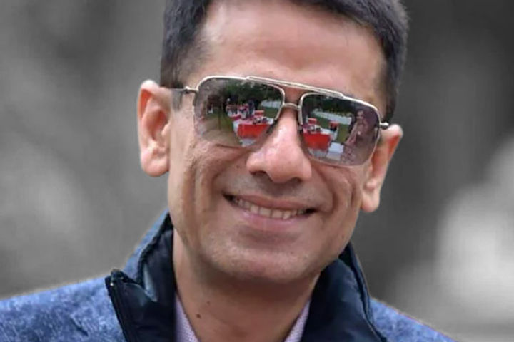 LookOut Notice Issued Against Businessman Navneet Kalra Accused Of Black Marketing Of Oxygen Concent