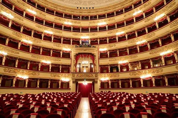 La Scala reopens to public