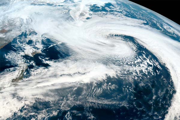 Cyclone storm also wreaked havoc in Pakistan