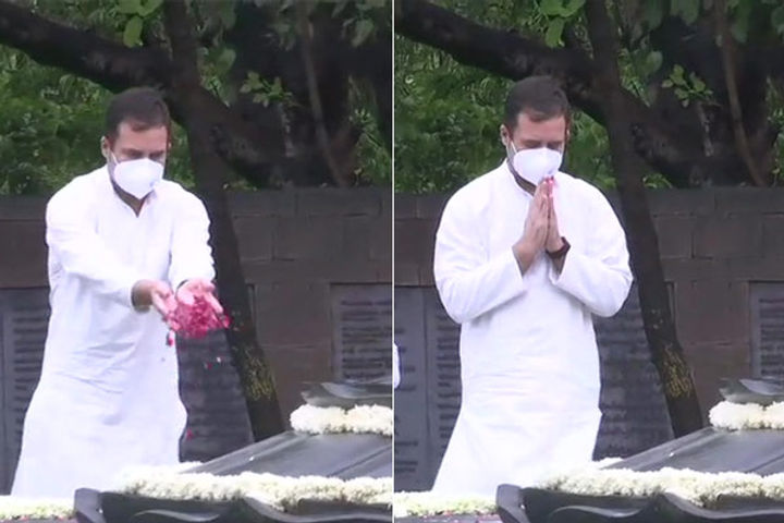 Rahul Gandhi pays floral tribute to former PM and father Rajiv Gandhi on his death anniversary Rahul Gandhi pays floral tribute to former PM and father Rajiv Gandhi on his death anniversary