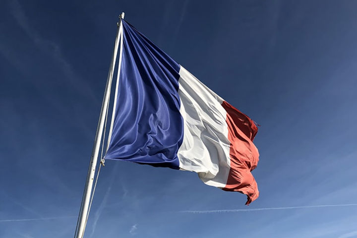 Teenager threatened with death for making critical remarks on Islam in France Teenager threatened with death for making critical remarks on Islam in France
