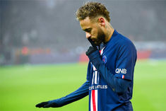 Neymar shines for Brazil