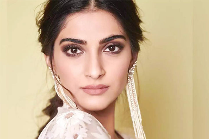 today is sonam kapoors birthday
