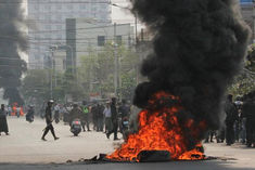 Threat of civil war in Myanmar 600 people killed so far says UN