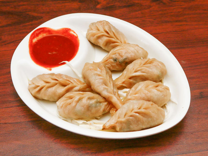 Momos Momos