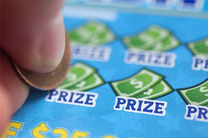 Kerala man wins Rs 40 crore lottery Kerala man wins Rs 40 crore lottery