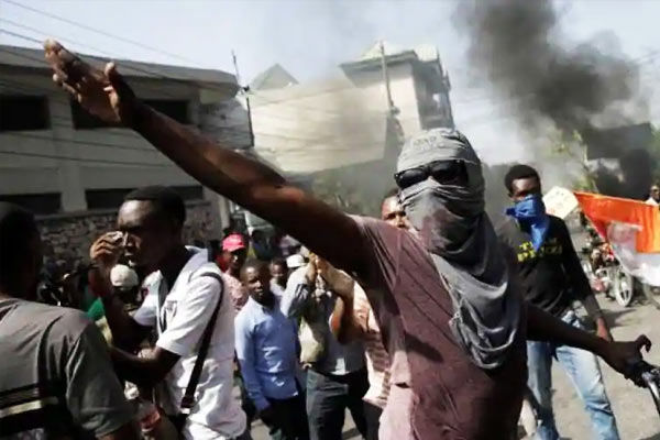 Haiti asks US, UN to send security forces