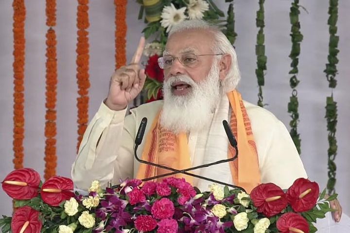 PM gave a gift of Rs 1475 crore to the people of Varanasi PM gave a gift of Rs 1475 crore to the people of Varanasi