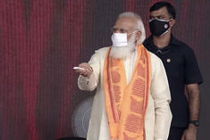 PM Modi counted the achievements of Yogi government to the people of Varanasi