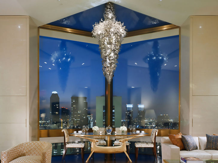 Ty Warner Penthouse – Four Seasons – $60,000