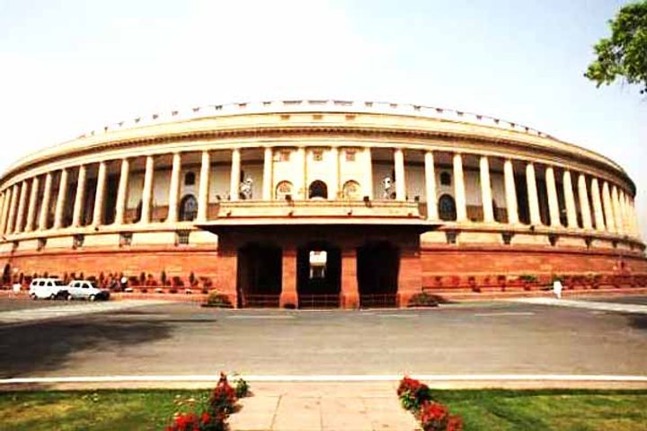 Police Alert From Farmer Movement Security System From The Road Of Parliament To Sky