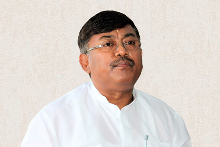 8 MLAs of Manipur Congress may join BJP today, MPCC President Govinddas Konthoujam resigns