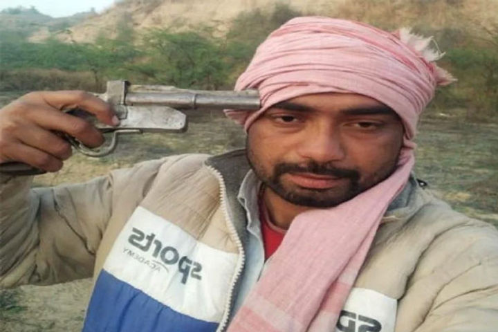 One lakh reward Badan Singh killed in encounter in Agra