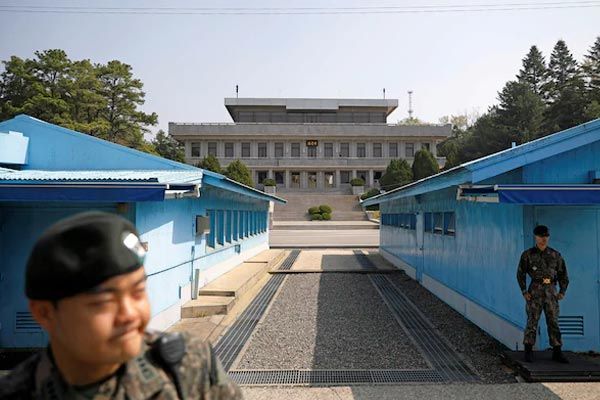 South, North Korea restore hotline