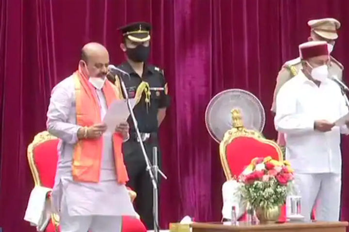 Basavaraj Bommai Takes Oath As Karnataka New Cm Basavaraj Bommai Takes Oath As Karnataka New Cm