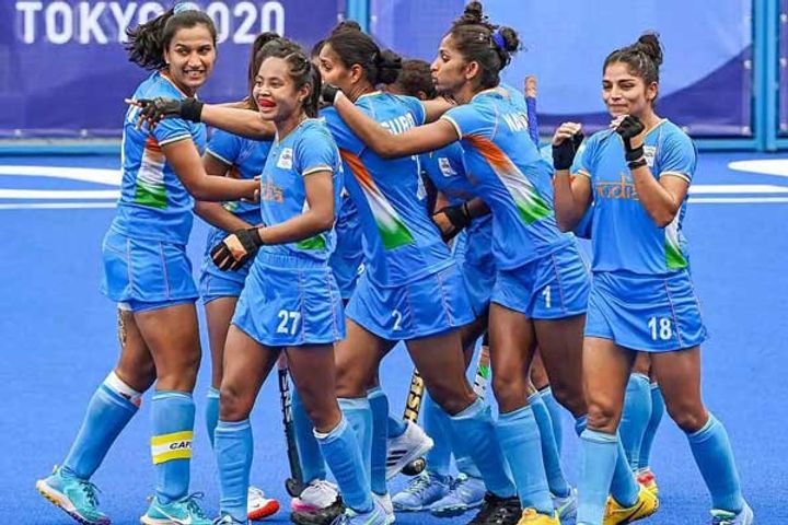 Indian womens hockey team in the semifinals there was an influx of congratulators