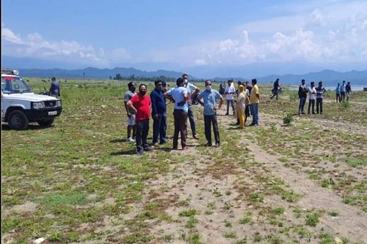 Chopper crashed into Ranjit Sagar lake in Kathua, four jawans including pilot missing