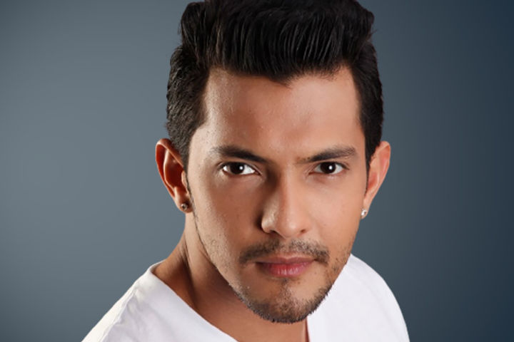 Today is Aditya Narayan birthday if he did not succeed in singing he became a host