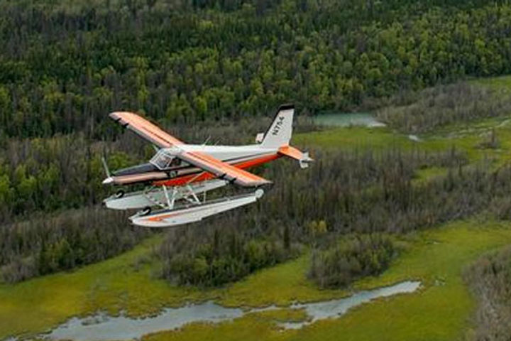 tourist plane crashes in alaska kills six coast guard