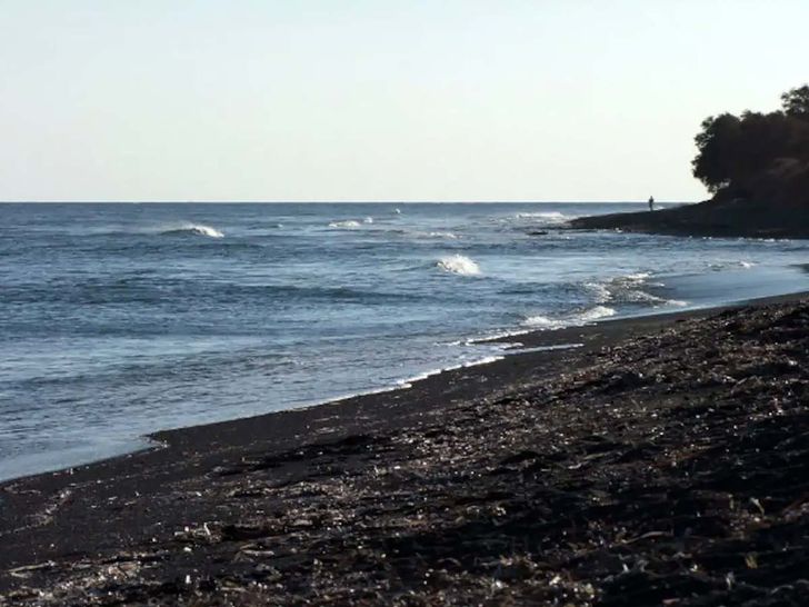 Dumas beach