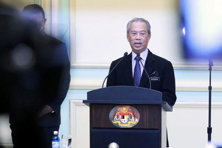 Malaysia cabinet resigns
