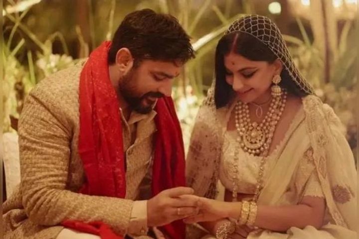 Rhea Kapoor first picture came out after marriage wrote this thing
