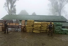 Assam Rifles caught 502 cans of foreign cigarettes three people arrested