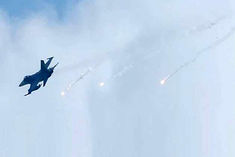 19 Taiwan bombers flew near the Chinese border, increased tension