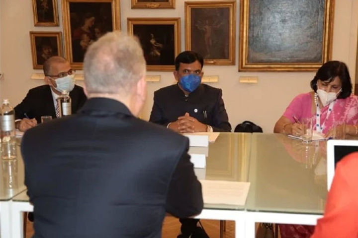 Mansukh Mandaviya met G20 health ministers