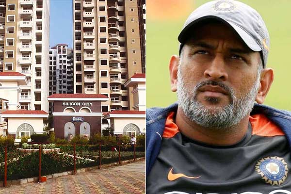 notice to 1800 home buyers of amrapali group including dhoni