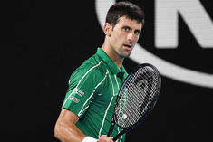 Djokovic reaches finals
