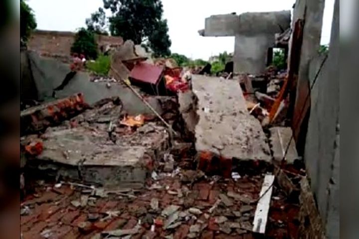 Explosion while making firecrackers in Rajpura, two children died Explosion while making firecrackers in Rajpura, two children died